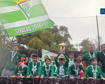 Benjamins do GDA vencem torneio internacional 