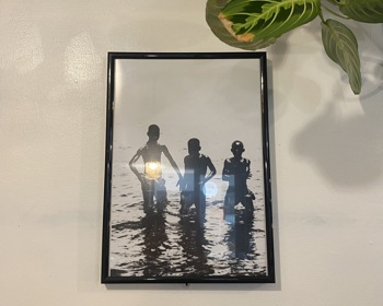 Jovem curadora alcochetana destaca-se em Londres com exposição de grande impacto