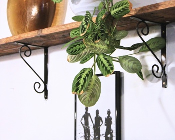 Jovem curadora alcochetana destaca-se em Londres com exposição de grande impacto