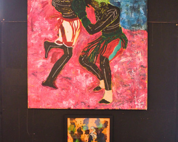 Jovem curadora alcochetana destaca-se em Londres com exposição de grande impacto