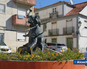 Estátua do Forcado alvo de vandalismo 