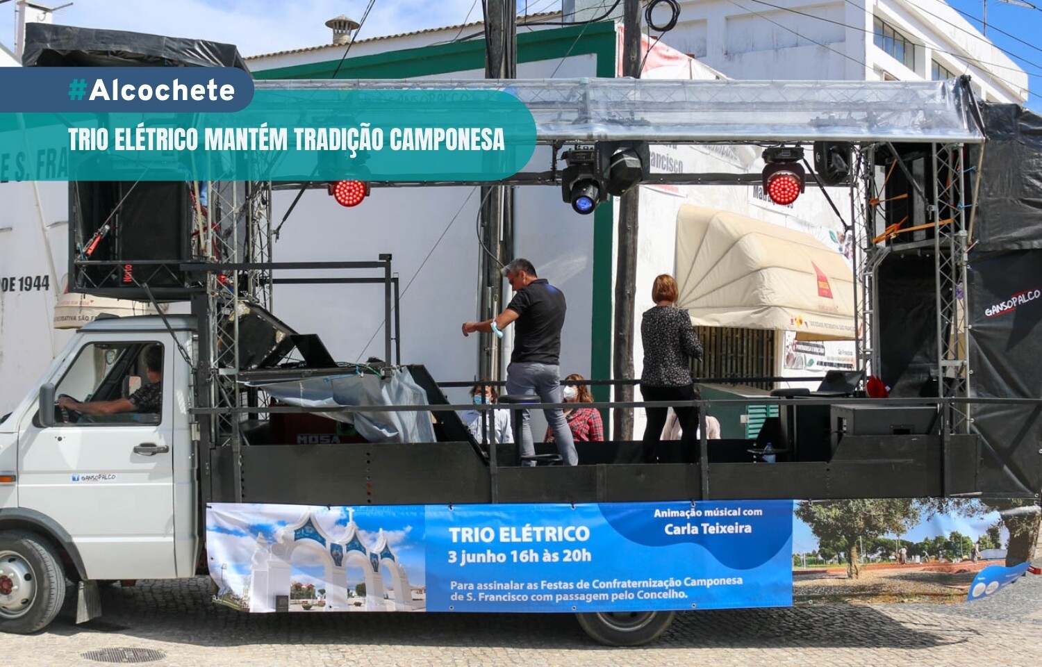 Trio elétrico mantém tradição camponesa