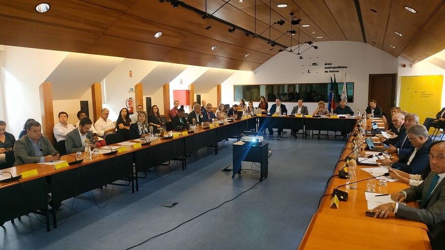 Conselho Metropolitano discute habitação, comunidades desfavorecidas e literacia digital