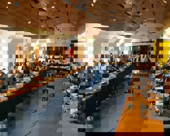 Conselho Metropolitano discute habitação, comunidades desfavorecidas e literacia digital