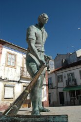 estatua_salineiro_1_350_250.jpg